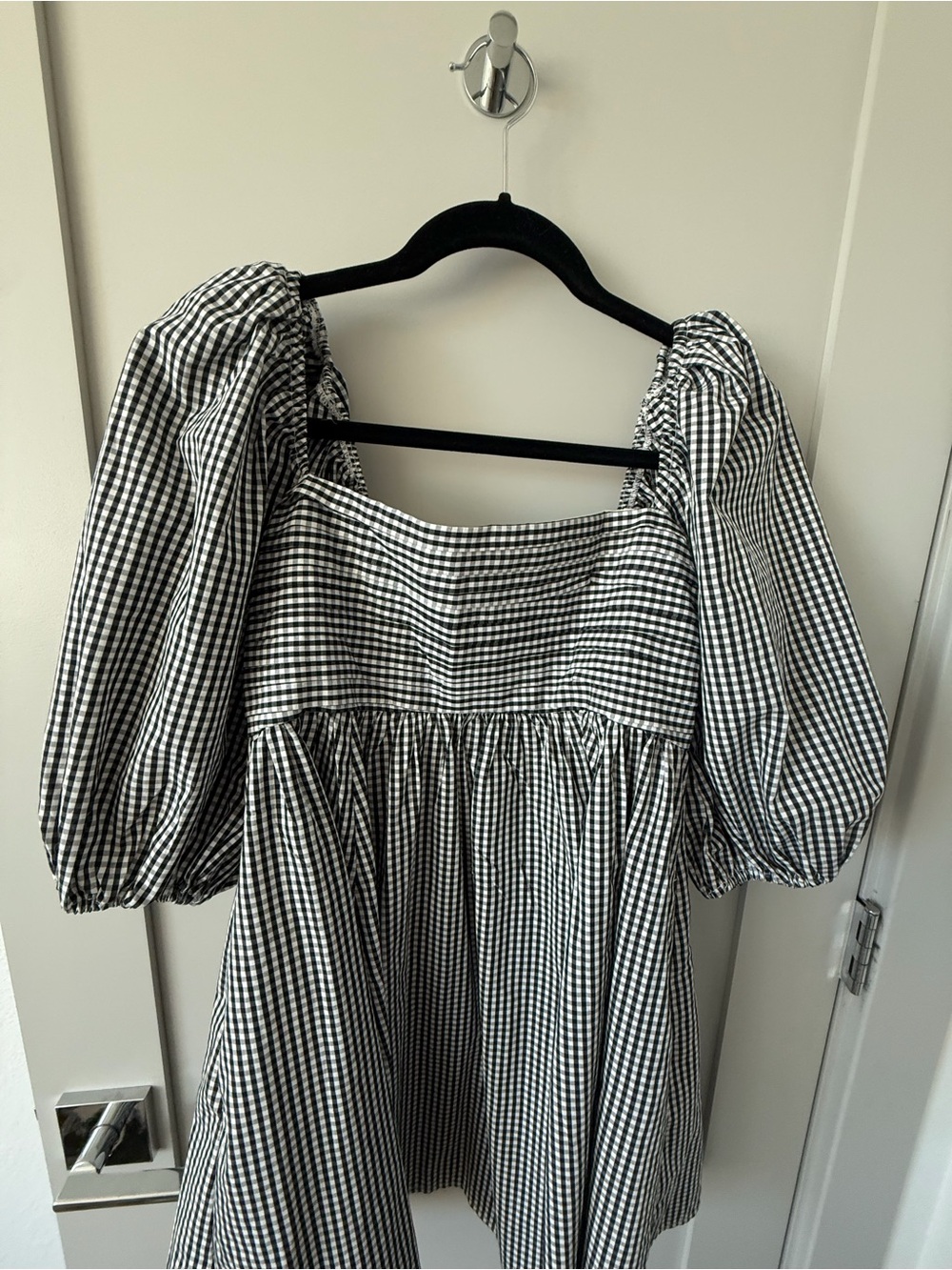 Abercrombie & Fitch Black and White Gingham Puff-Sleeve Mini Dress - Picture 3 of 4